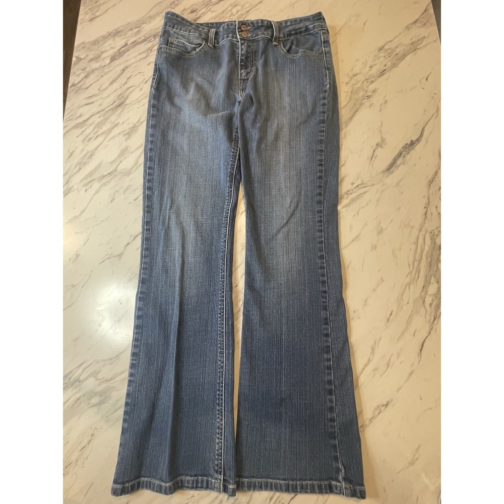 Levi Strauss & Co. Women's Jeans 526 Slender Bootcut Size 14 Medium Blue